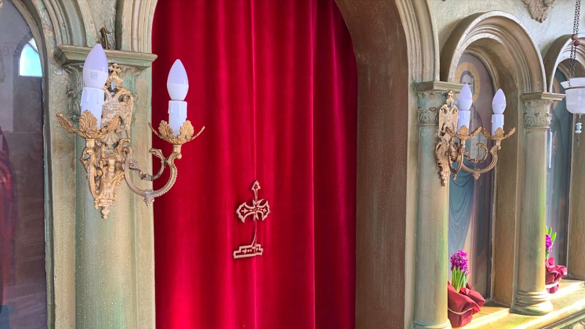 Κυριακή της Σταυροπροσκυνήσεως: Τι γιορτάζει η Εκκλησία μας