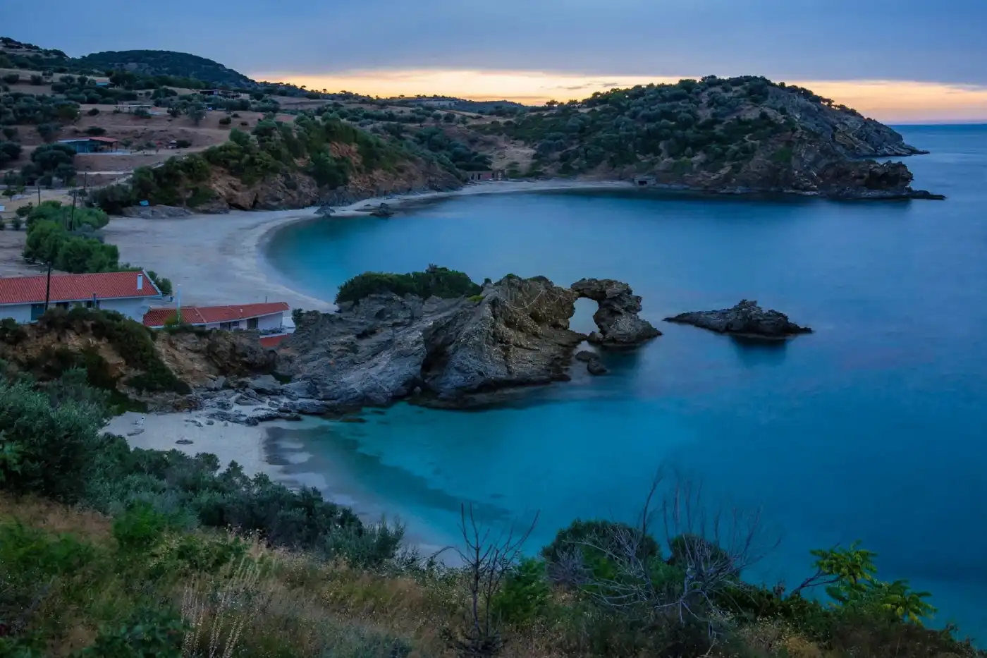 3 παραλίες της Εύβοιας που δεν πιάνουν ποτέ κύμα